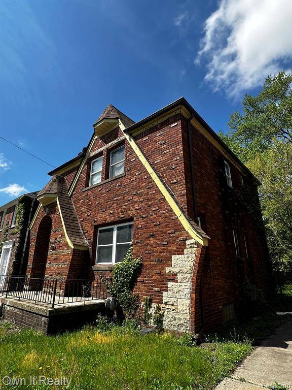16595 Griggs Street, Detroit, MI 48221