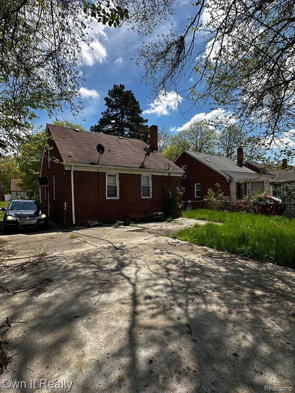 19505 Sunderland Road, Detroit, MI 48219