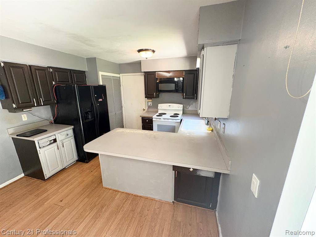White Lake Twp, MI 48386,8962 Glasgow Drive