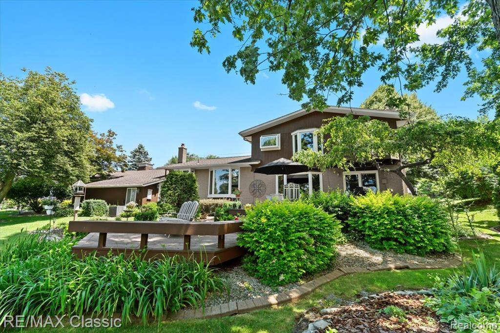 West Bloomfield Twp, MI 48324,2838 Bay Drive