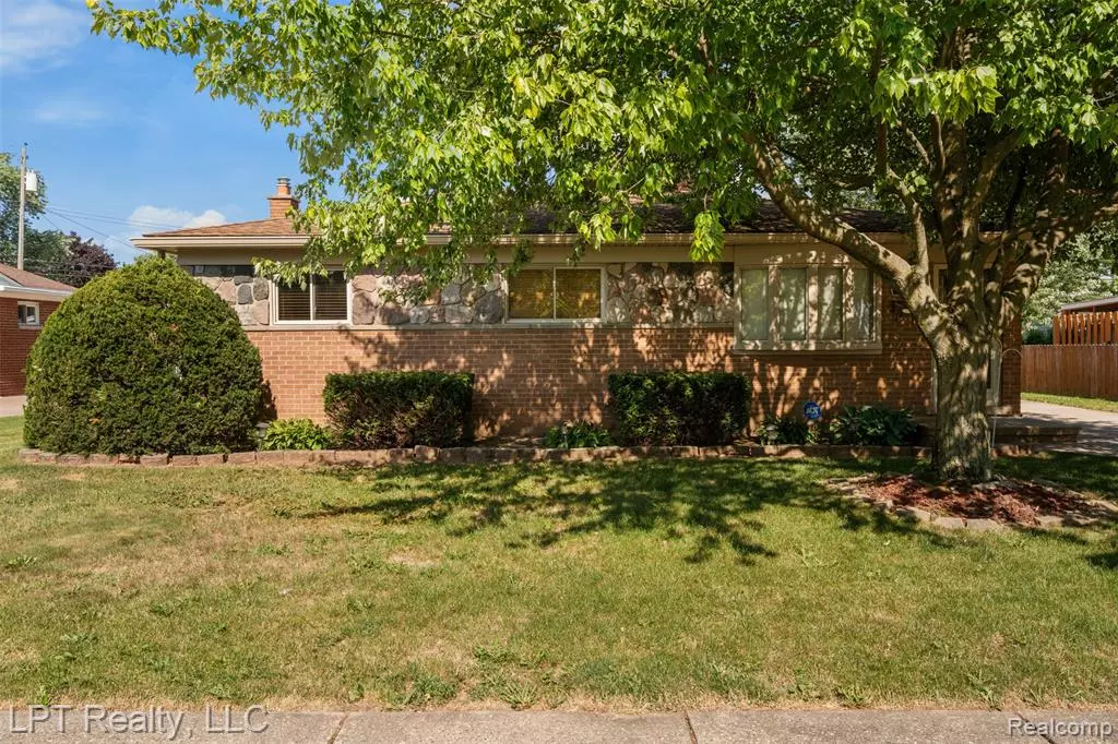Southgate, MI 48195,14841 Maywood Street