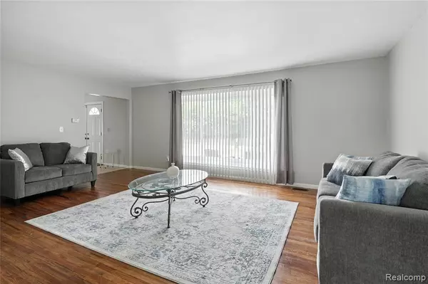 Southfield, MI 48034,22679 Bell Brook Street