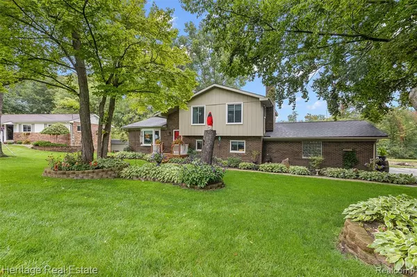 Independence Twp, MI 48346,5021 PAULA Avenue