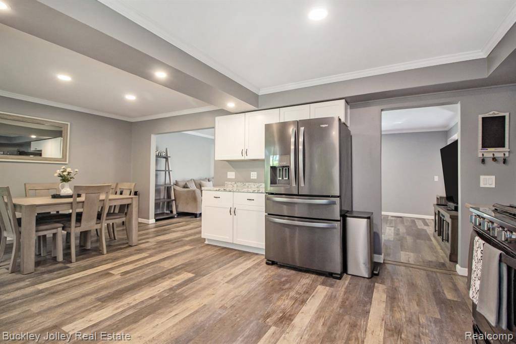 Brighton, MI 48116,1049 Hillcrest Avenue