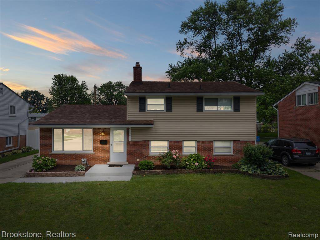 29611 Trancrest Street, Livonia, MI 48152