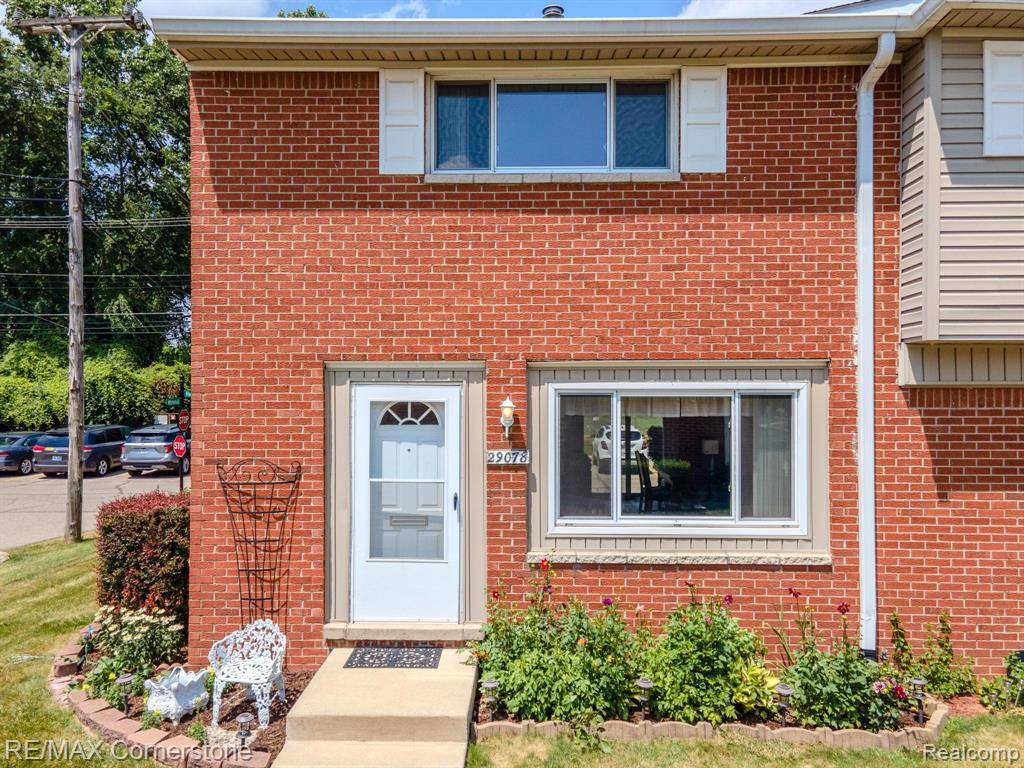 29078 Manchester Street, Westland, MI 48185