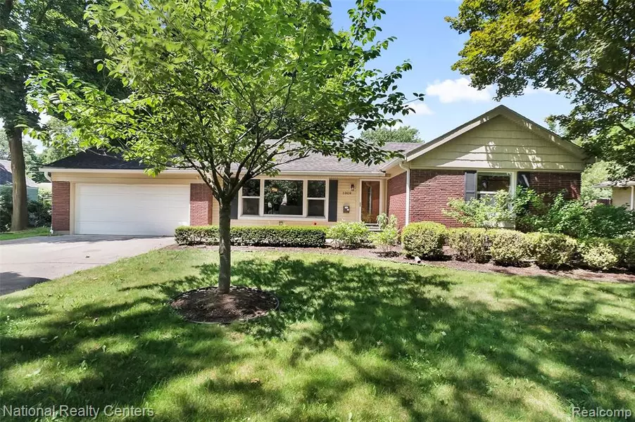 1009 ATLANTIC Street, Milford Vlg, MI 48381