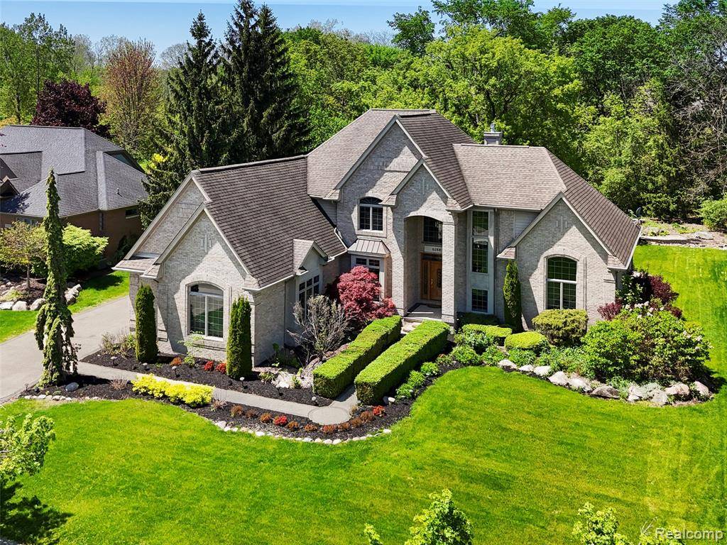 62887 TOURNAMENT Drive, Washington Twp, MI 48094