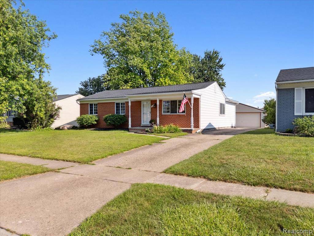321 Harvard Avenue, South Lyon, MI 48178
