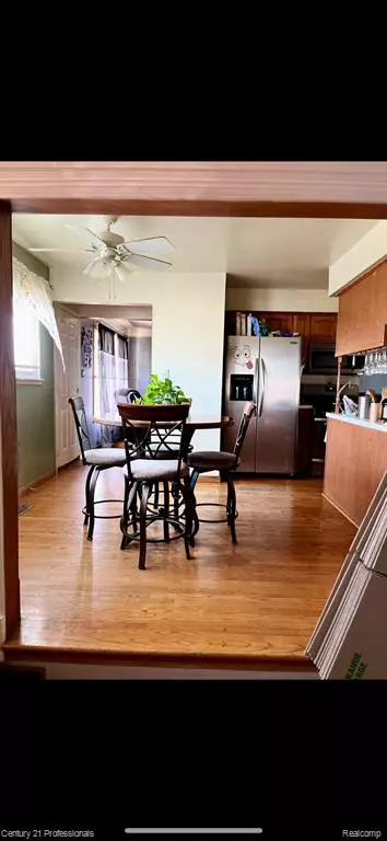 Westland, MI 48185,30614 Ann Arbor Trail