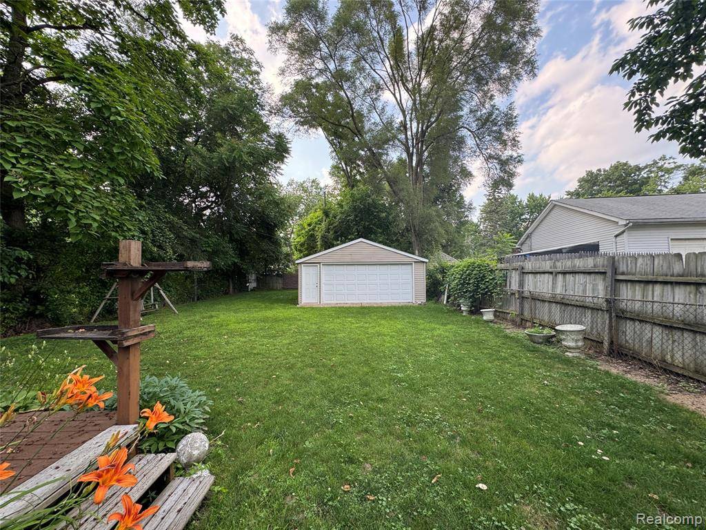 Commerce Twp, MI 48382,8124 Eldora Boulevard