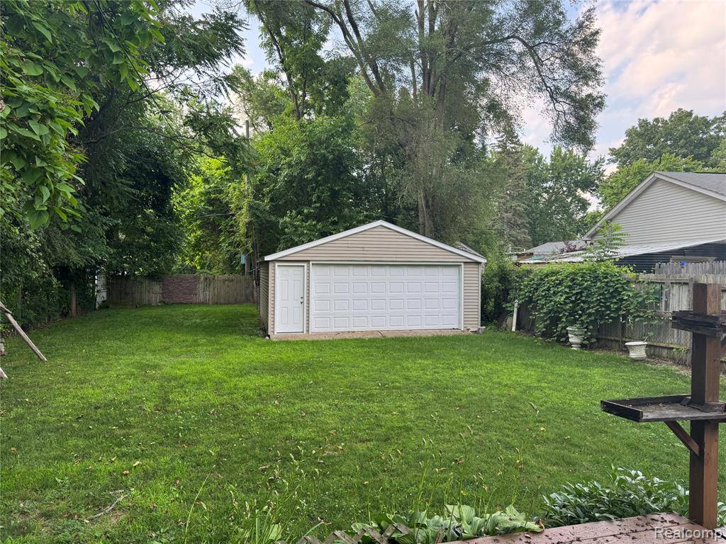 Commerce Twp, MI 48382,8124 Eldora Boulevard