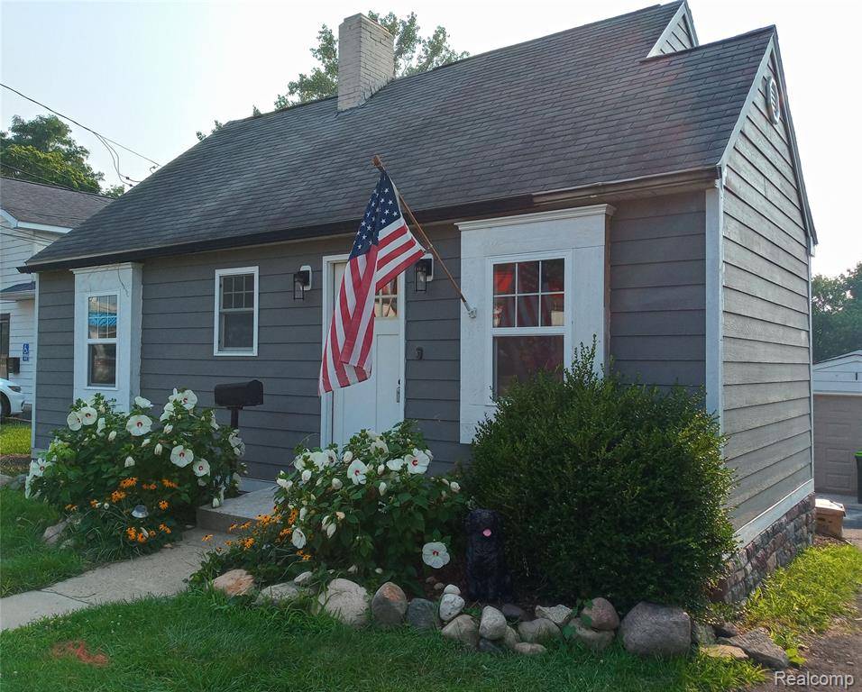 501 N Leroy Street, Fenton, MI 48430