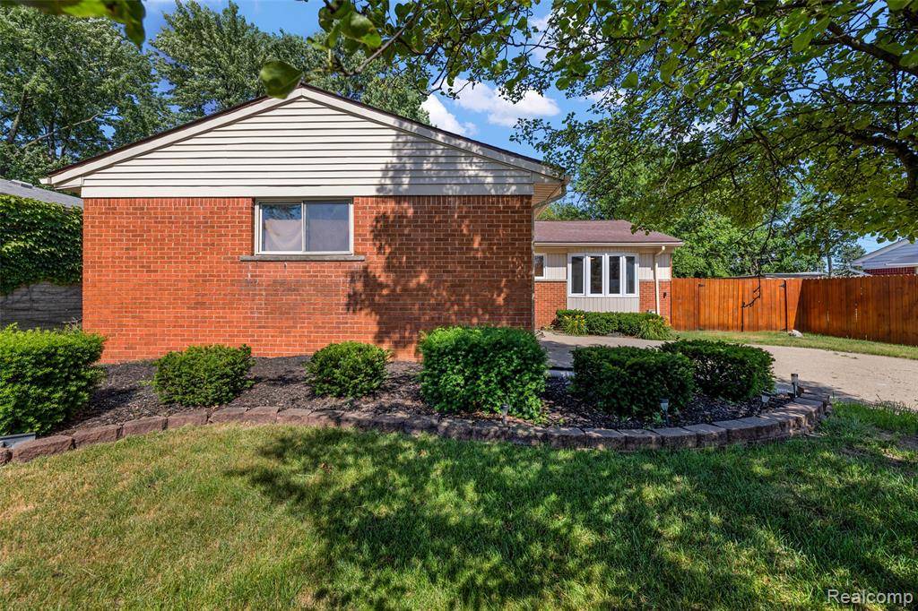 Warren, MI 48091,26250 Virginia Drive