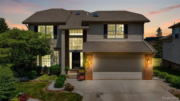 3230 Lynhurst Court, Rochester, MI 48306