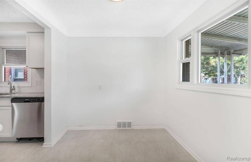 Lincoln Park, MI 48146,1483 Moran Avenue