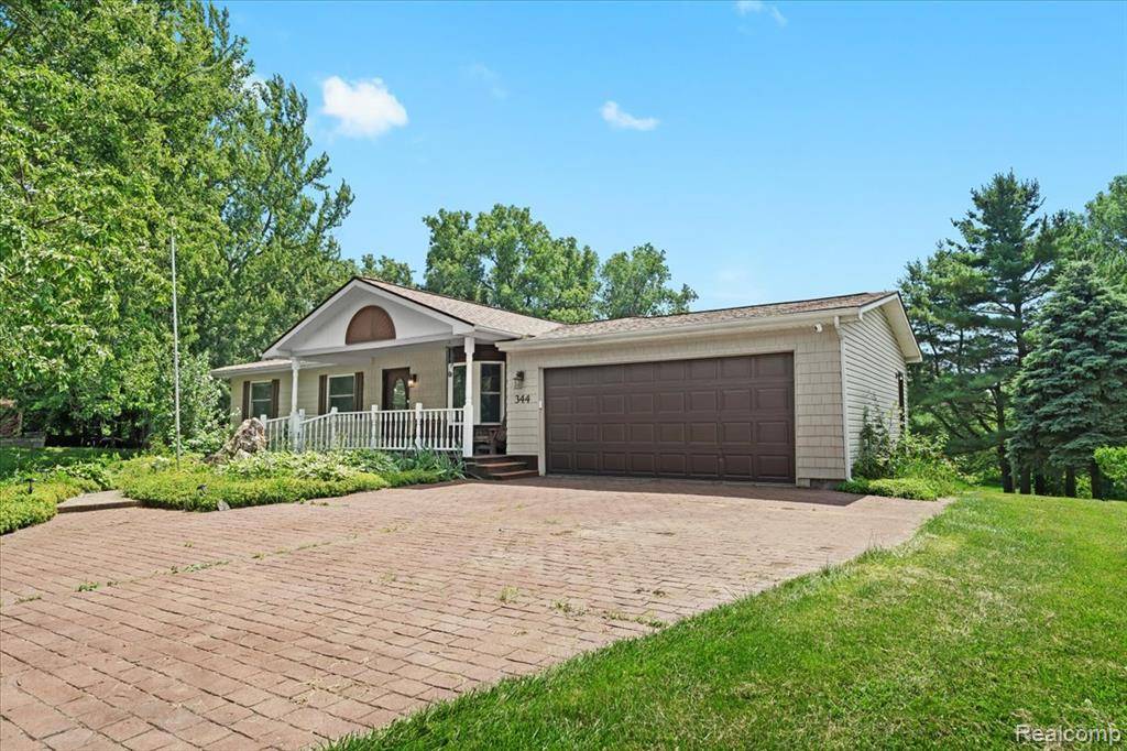 344 Chilson Road, Howell, MI 48843