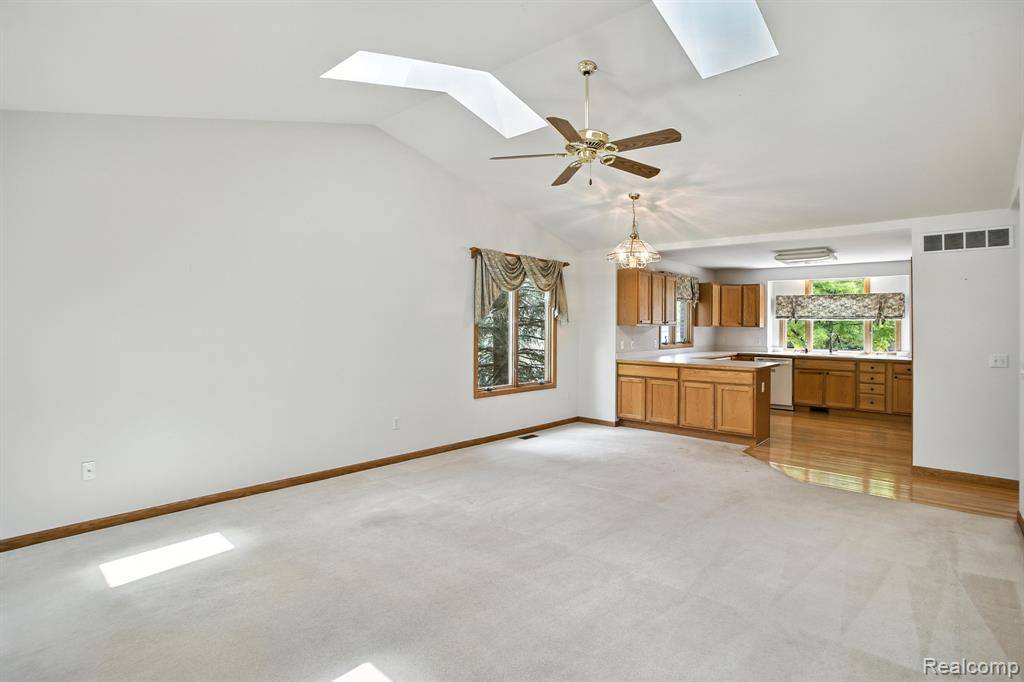 Brighton, MI 48116,920 Mildred J Court 67