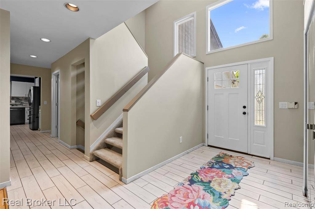 West Bloomfield Twp, MI 48324,3195 Green Oaks Drive