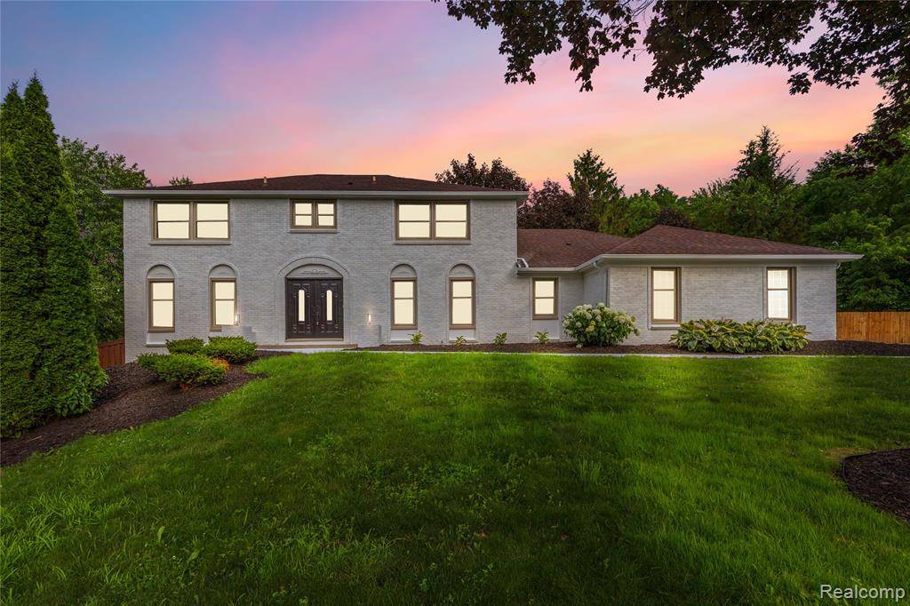 29818 deer run Deer run Court, Farmington Hills, MI 48331