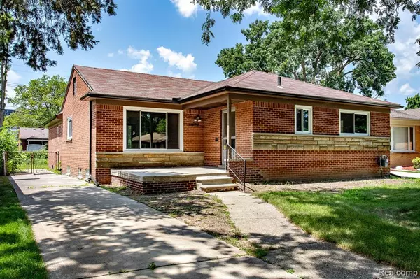 Oak Park, MI 48237,23461 Avon Road