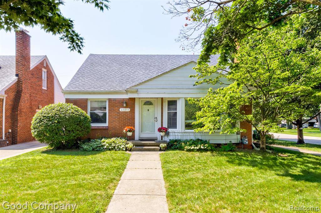 23351 Oak Street, Dearborn, MI 48128
