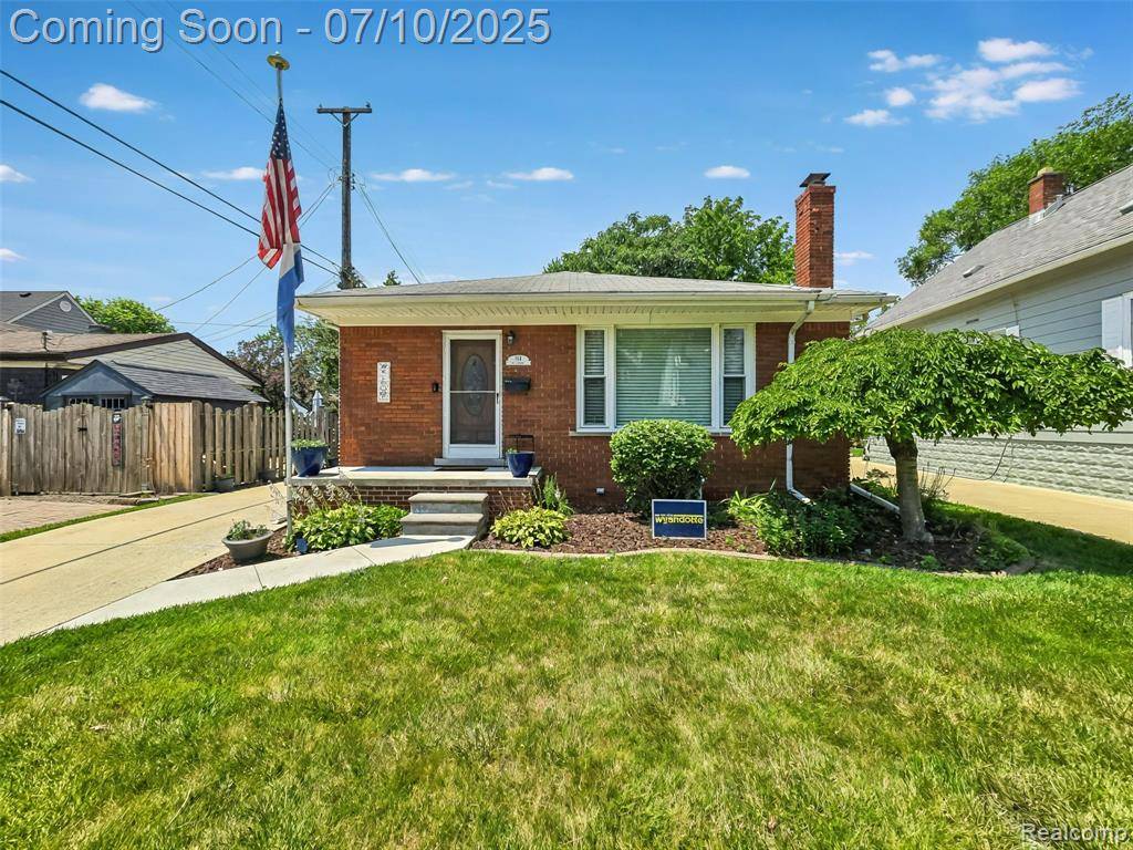 144 1st Street, Wyandotte, MI 48192