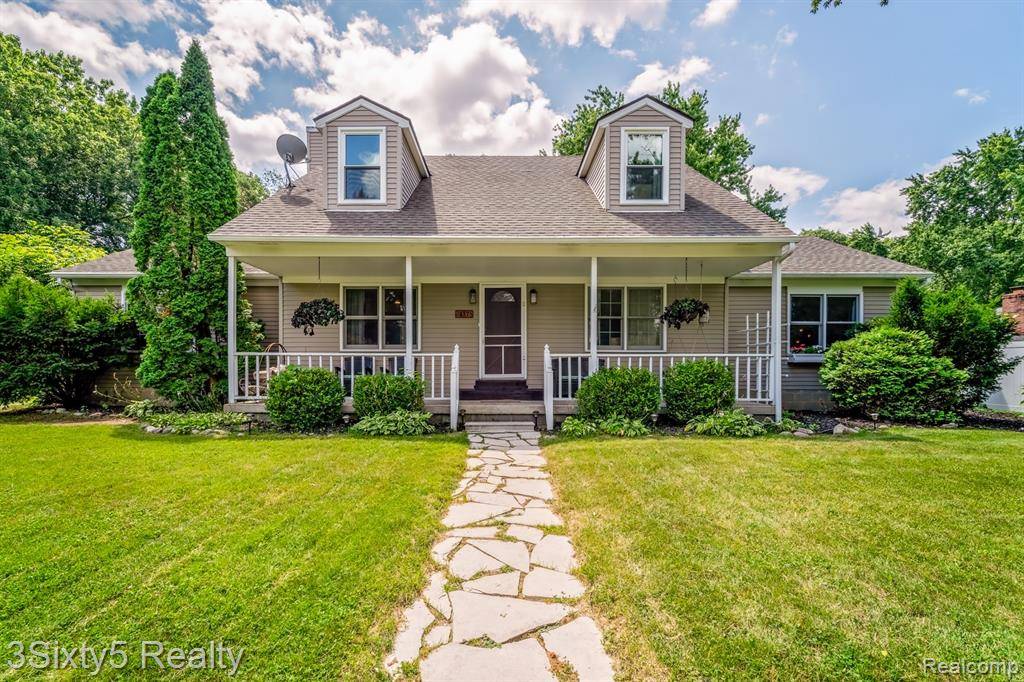 4375 Island Park Drive, Waterford Twp, MI 48329