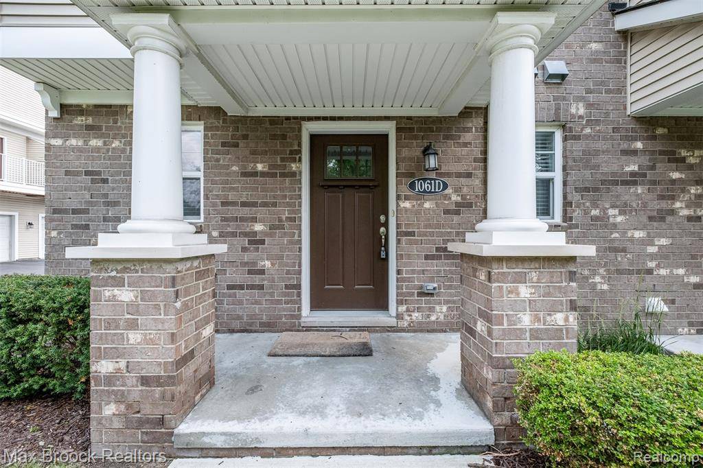 1061 N SHERMAN Drive D, Royal Oak, MI 48067