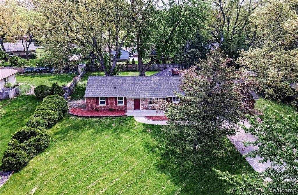 West Bloomfield Twp, MI 48324,2365 MIDDLEBELT Road