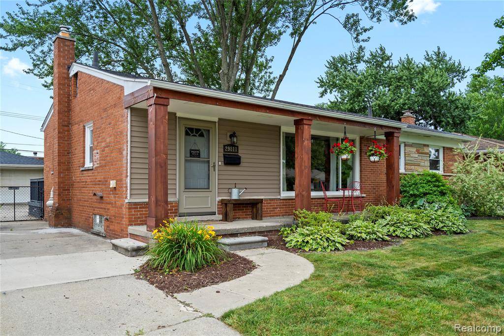 29811 Lamar Lane, Livonia, MI 48152