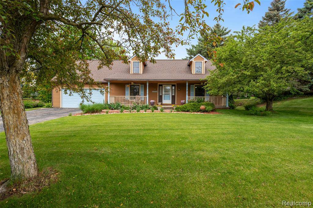 South Lyon, MI 48178,61472 Tayberry Circle