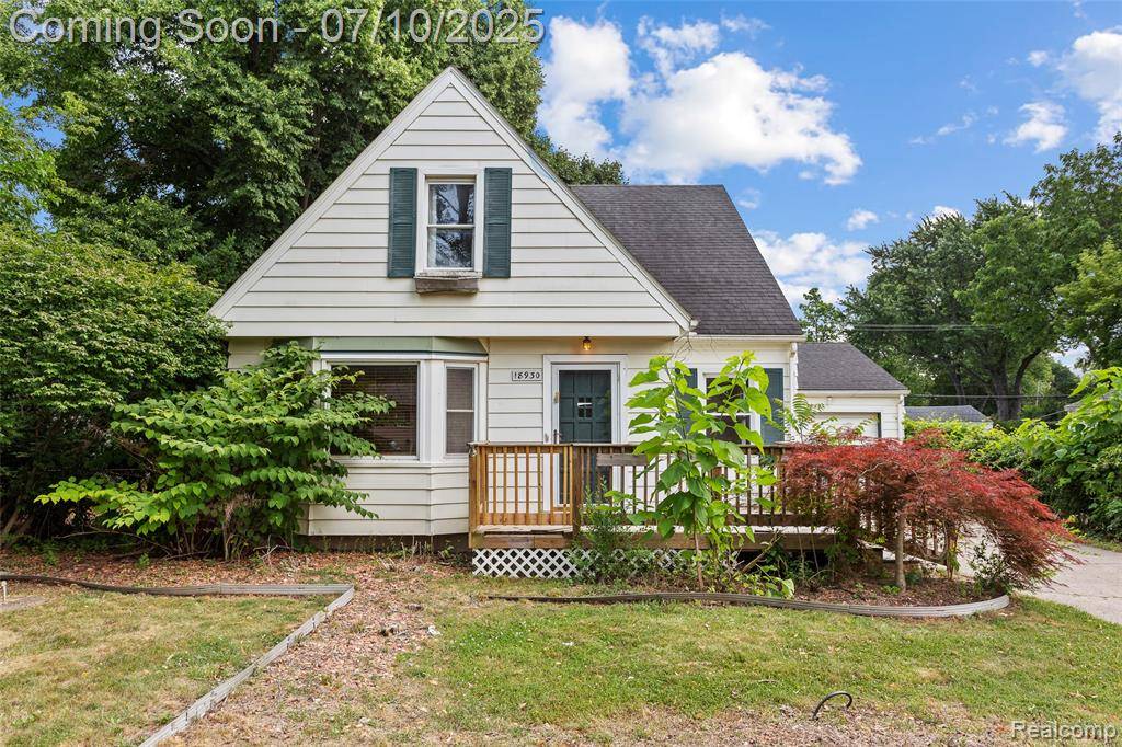18930 Deering Street, Livonia, MI 48152