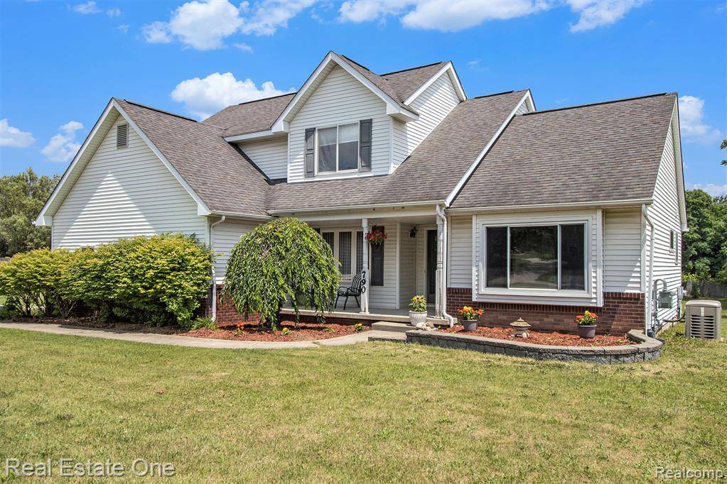 790 Vivian Lane, Oxford Twp, MI 48371