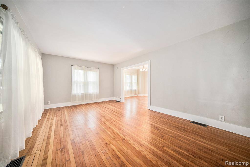 Ann Arbor, MI 48104,2904 Maplewood Avenue