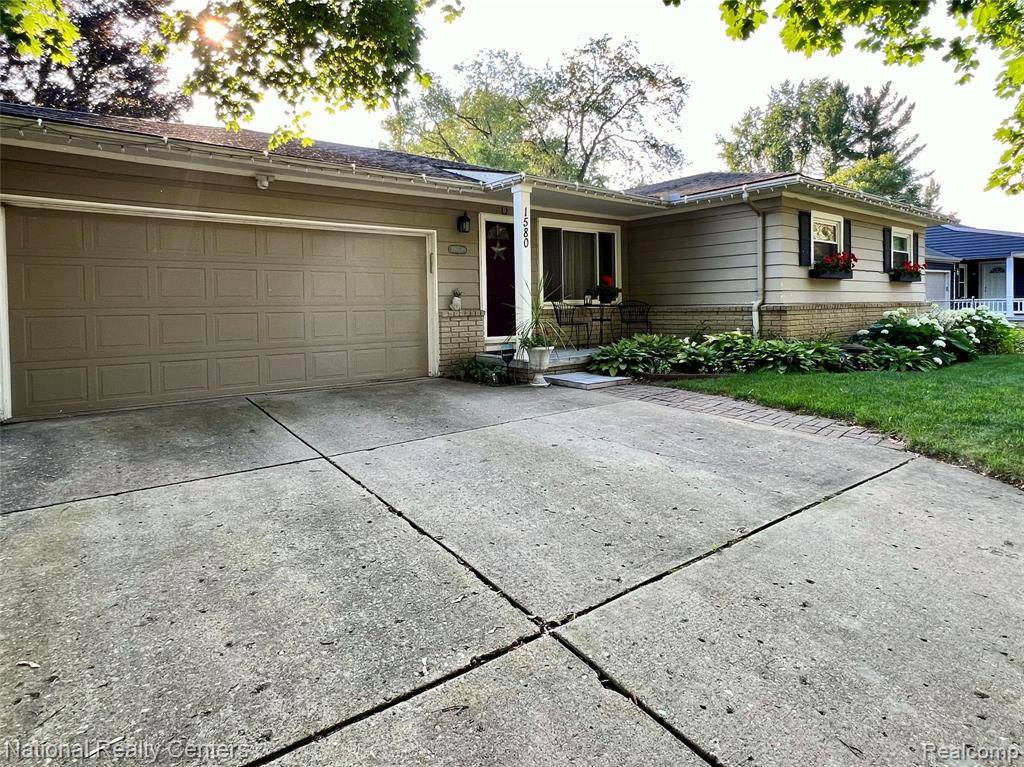 West Bloomfield Twp, MI 48324,1580 Marylestone Drive