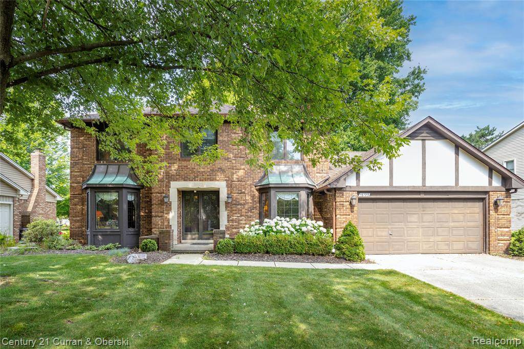 16123 Nola Drive, Livonia, MI 48154
