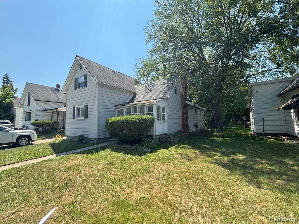 Mt. Clemens, MI 48043,130 Meadle Street