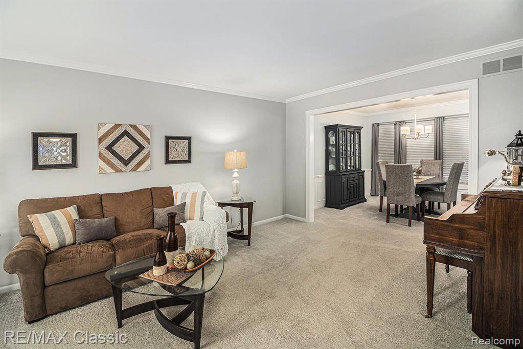 Novi, MI 48374,24919 Portsmouth Avenue