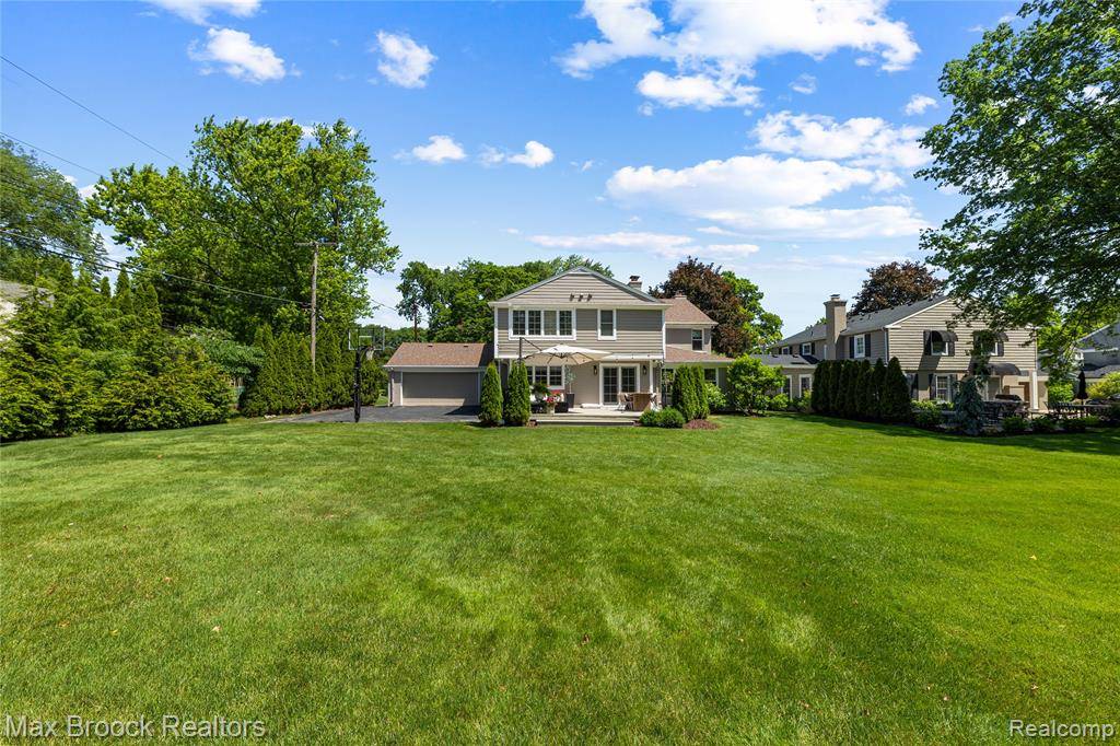 Bloomfield Hills, MI 48301,3365 Burning Bush Road