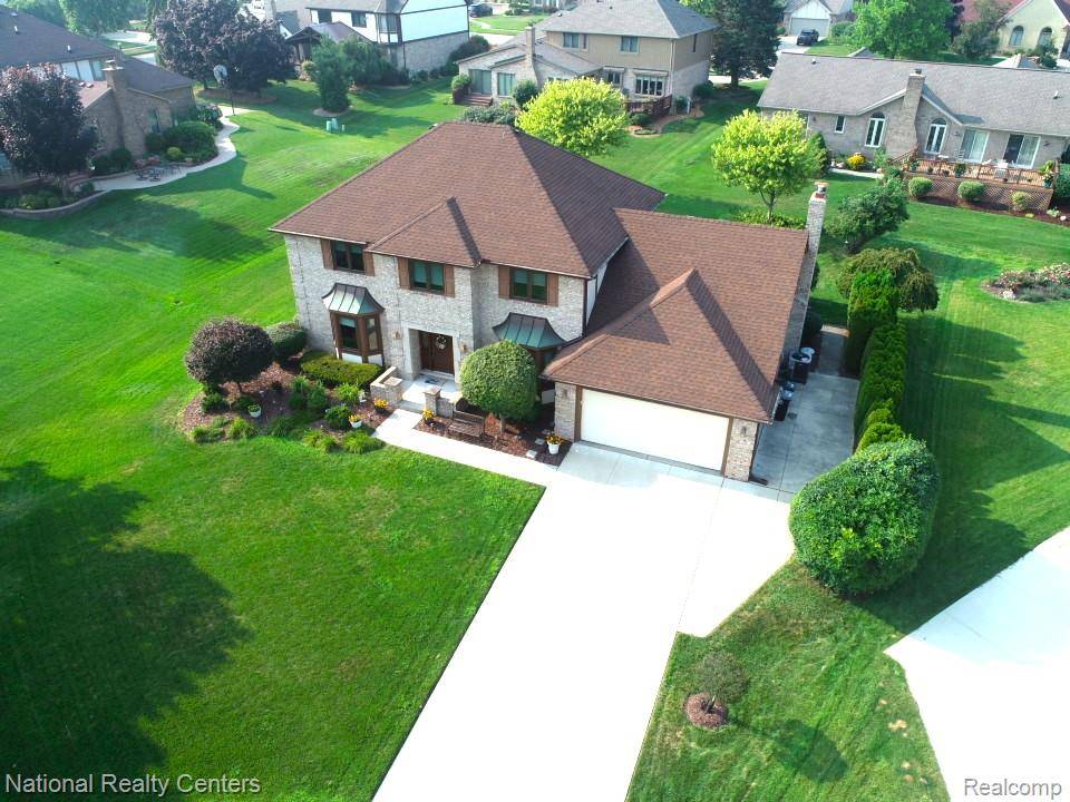 19230 Augusta Court, Livonia, MI 48152