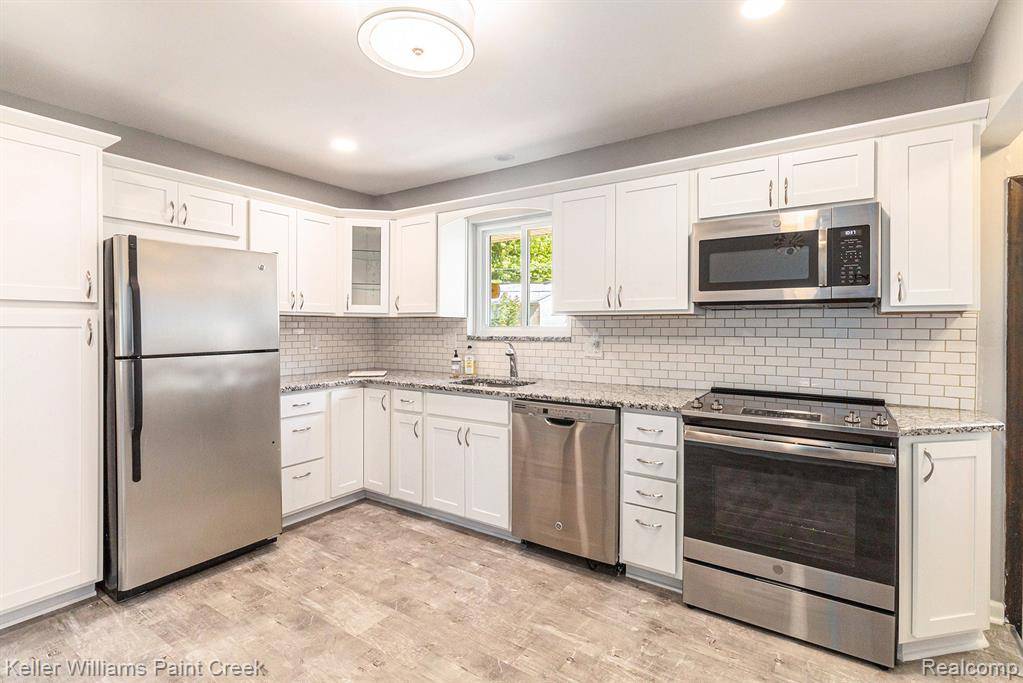 Dearborn Heights, MI 48125,25020 Hanover Street