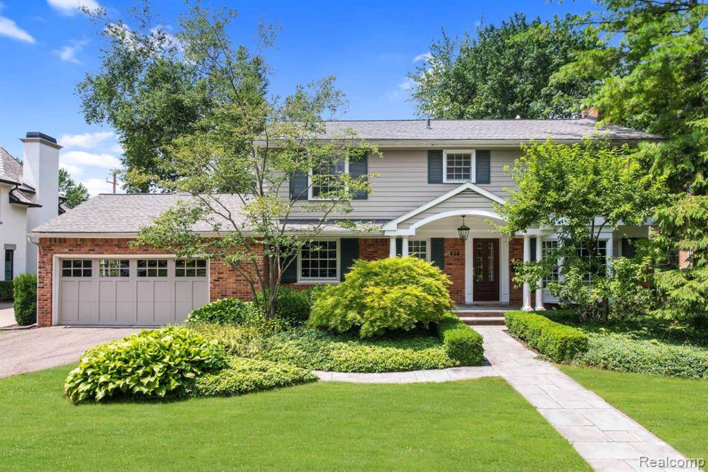 425 Fairfax Street, Birmingham, MI 48009
