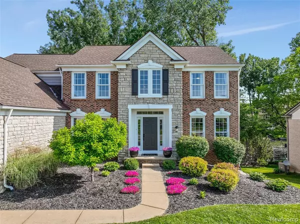 Orion Twp, MI 48362,1412 Marina Pointe Blvd