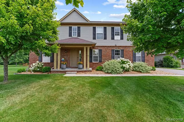 Grand Blanc, MI 48439,8183 Loon Lane