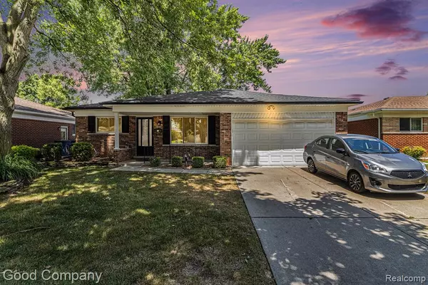 3847 Dwight Drive, Warren, MI 48092