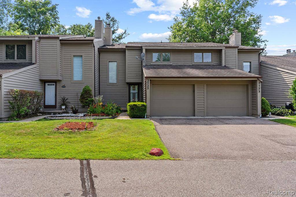 2525 White Oak Place, Flint, MI 48532