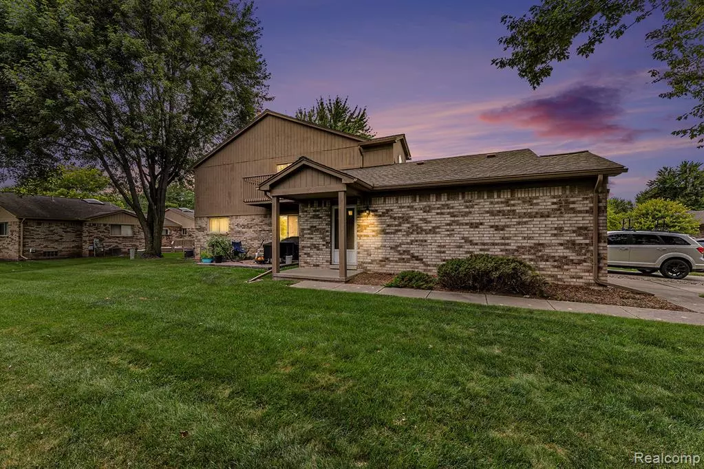 Clinton Twp, MI 48038,41455 Clinton Grove Drive