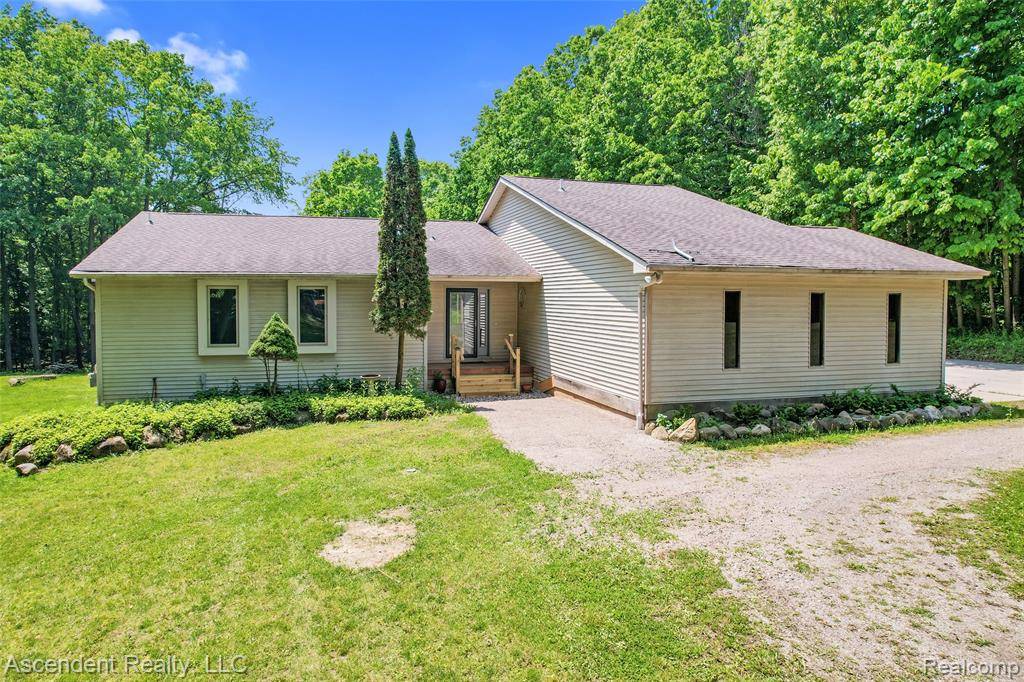 5735 Belle River Road, Attica Twp, MI 48412
