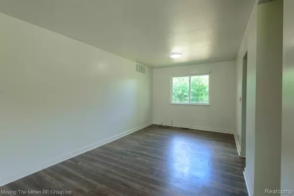 Farmington Hills, MI 48336,23735 W Newell Circle